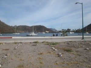 Puerto Escondido. Watching the boats at the bay.