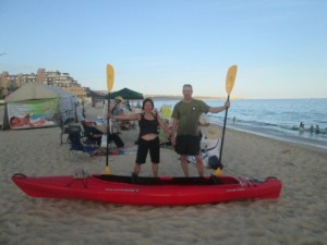 Triumphant warriors, back from their circumnavigation of El Arco. Stu & Liz, we almost believed you there.