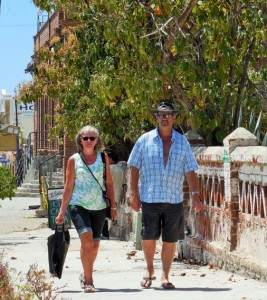 Joyce & Johnny back from shopping in Todos Santos